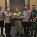 Kunjungi Markas TNI, Polisi di Purbalingga Ucapkan Dirgahayu TNI